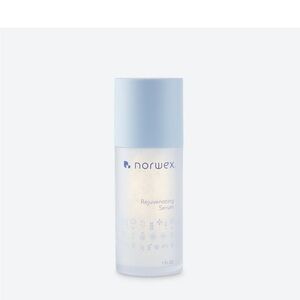 Norwex Rejuvenating Serum - Blue, message me for a sample.